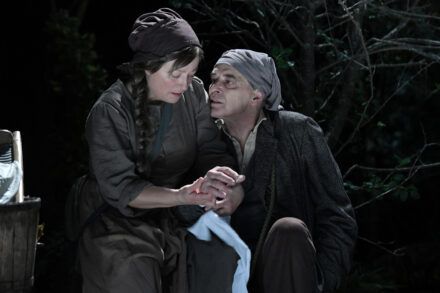 Lucy Kirkwood: Nebesje / Nataša Barbara Gračner in Igor Samobor Foto: Peter Uhan